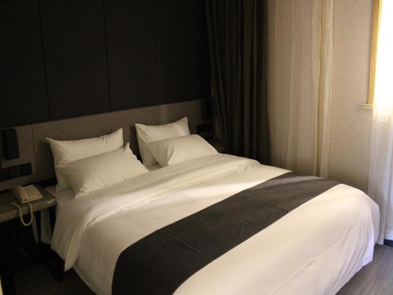 Thank Inn Plus Hotel Shandong Qingdao Olympic Sailing May 4Th Square Exterior foto
